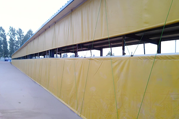 Merkmale der PVC-Rasse-Plane