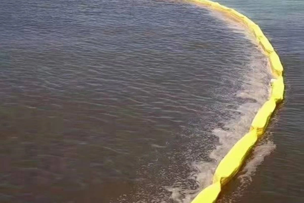 Anwendung von Ölzaun